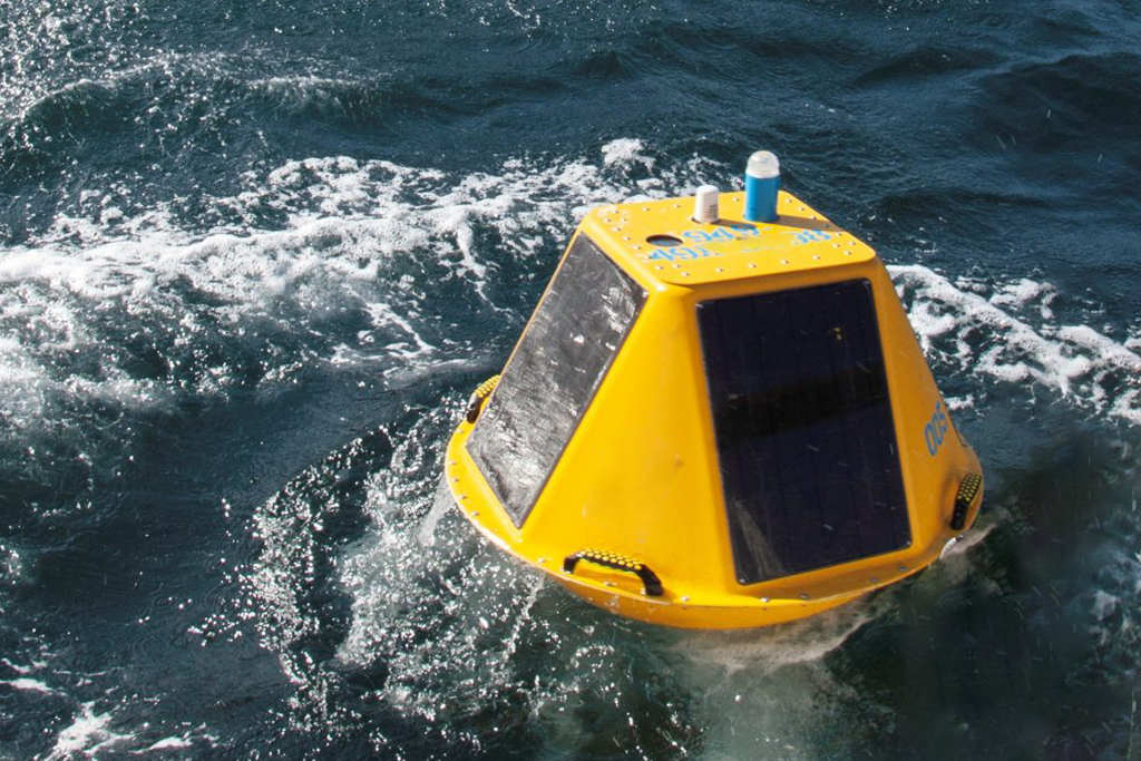 Hyperkelp Smart Buoy