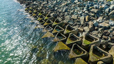 COSTALOCK Tidal Pool System Along Harbor Island installed as an alternate form of shoreline armor.